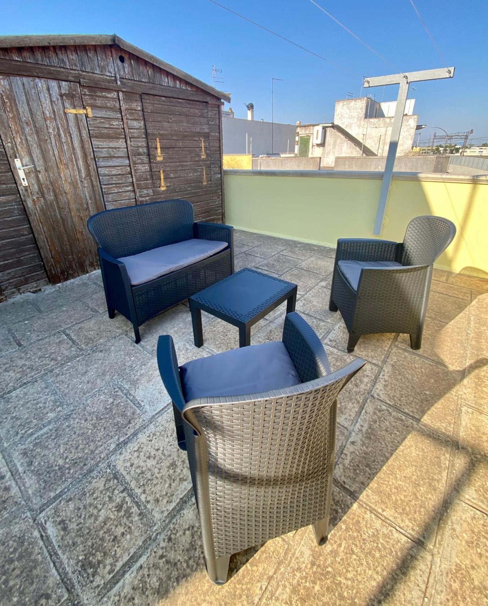 Casa Vacanze Ines Latiano Exterior photo